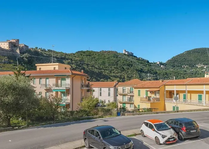 Bright Finalborgo Apartment