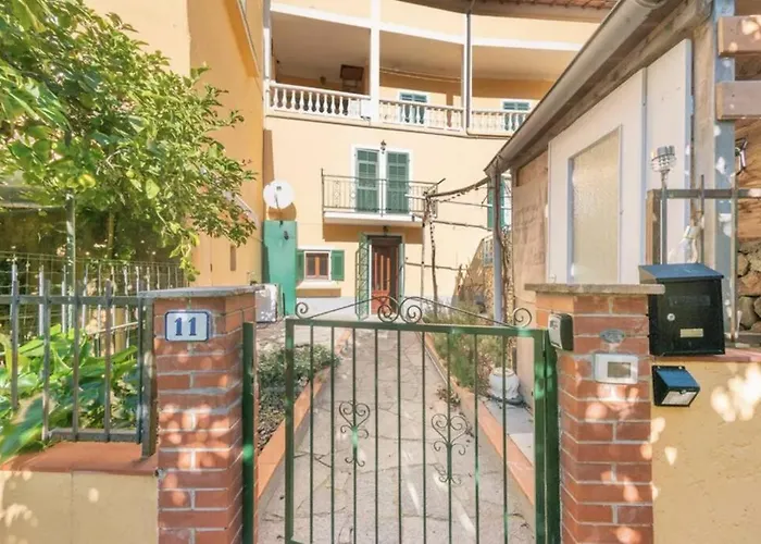 Bright Finalborgo Apartment